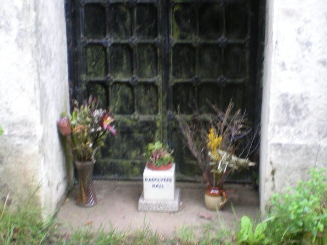 Radcliffe Hall's grave